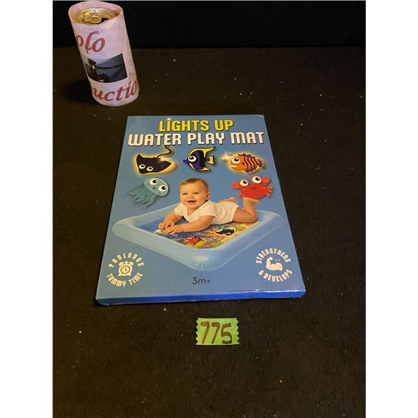 Water play mat that lights up