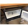 Image 3 : Magic Chef Mini Freezer Top Refrigerator