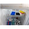 Image 10 : Frigidaire FFTR1814WW2  Top Freezer Refrigerator (contents not included)
