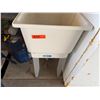 Image 4 : E.L. Mustee & Sons Utilatub Single Basin Utility Sink 24" x 17.5" x 10"H (basin depth)