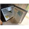 Image 2 : YETI Mini Refrigerator