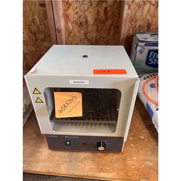 Corning Mini Incubator 6800