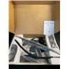 Image 10 : Sunkenet Red Light Therapy Lamp for Body & Face with Stable Stand; Large Panel/280 LED's - NEW