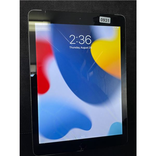 Apple iPad Air 2 (64GB) Unlocked/Ready to Use (*Cracked Screen/Home Button Kind of Wonky) - Used