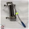 Image 1 : VOLLRATH MOUNTING POTATO CUTTER / FRY CHIPPER