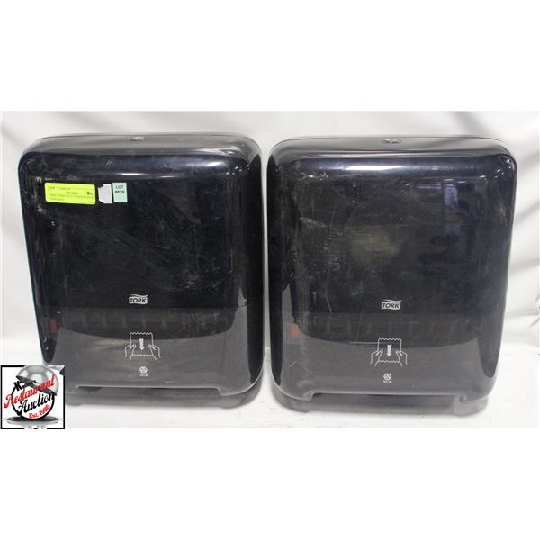 TWO JUMBO 412111 TOILET PAPER DISPENSER