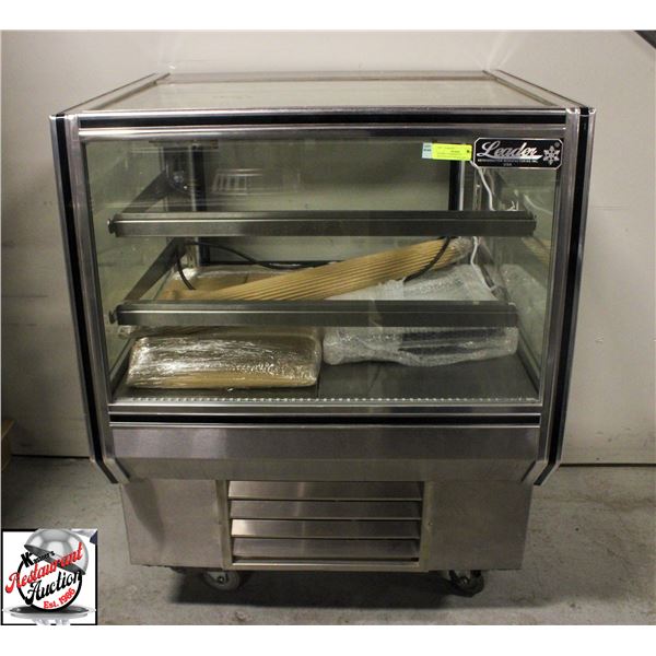 LEADER 3' COMMERCIAL REFIGERATED DISPLAY CASE