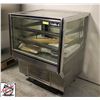 Image 2 : LEADER 3' COMMERCIAL REFRIGERATED DISPLAY CASE