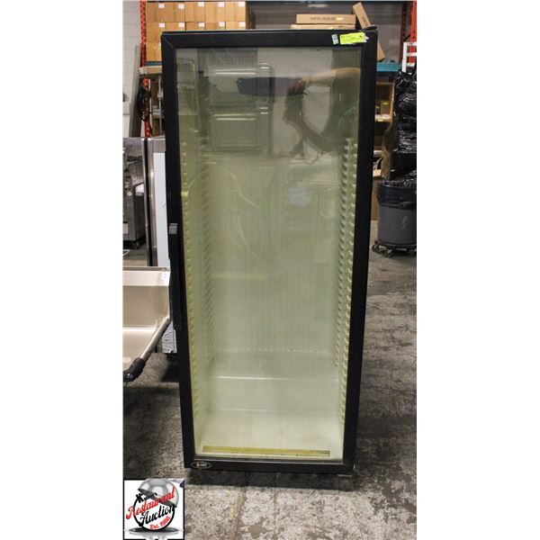 SINGLE GLASS DOOR UPRIGHT QBD DISPLAY COOLER