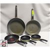 Image 1 : 5 ASSORTED FRYING PANS