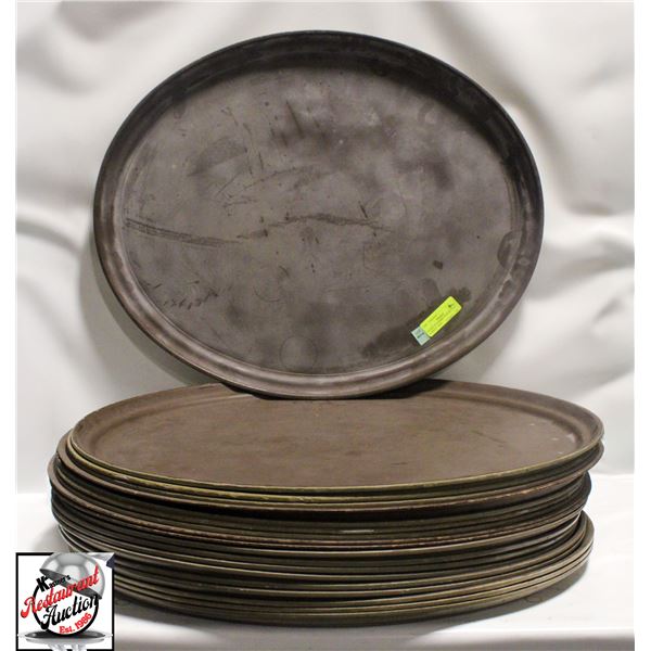 STACK OF CAMBRO CAMTRAYS W/ RUBBER LINER