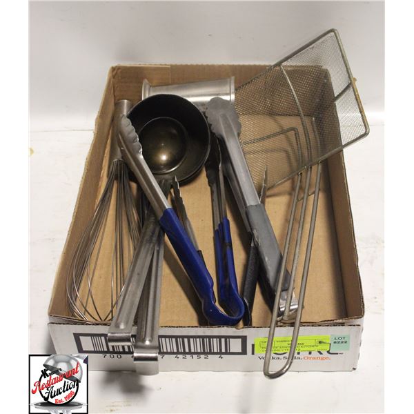 FLAT OF ASSORTED KITCHEN COOKING UTENSILS