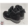 Image 2 : NEW SIZE 6 OZARK TRAIL WATERPROOF KID'S BOOTS