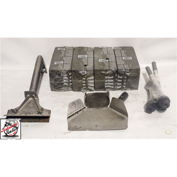 LOT W/ GRIDDLE SCRAPER, 3 SCRAPER BRICKS, FRENCH