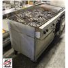 Image 3 : QUEST NATURAL GAS 6 BURNER RANGE W/ OVEN