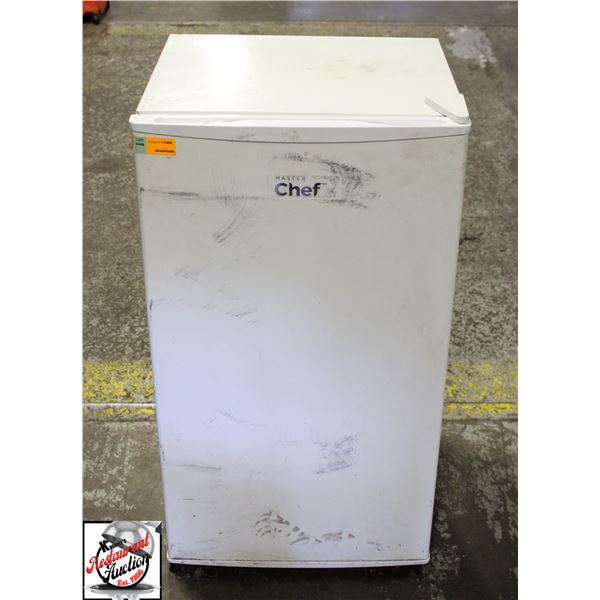 BAILIFF SEIZURE: MASTER CHEF MINI FRIDGE