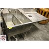 Image 1 : S/S 2-BASIN SINK W/ DISHTABLE