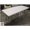 Image 1 : FOLDING 6' PLASTIC TABLE
