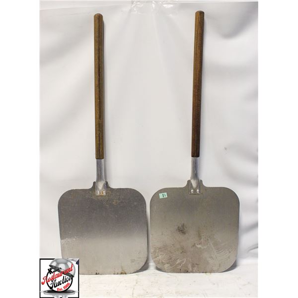 TWO COMMERCIAL PIZZA PEELS