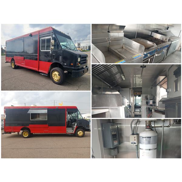 FEATURE LOT: 2001 FREIGHTLINER DIESEL M-LINE FOOD TRUCK: FULLY OUTFITTED