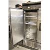 Image 4 : EFI 3 DOOR SOLID S/S UPRIGHT COOLER