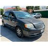 Image 2 : CHRY TOWN & COUNTRY 2011 APP/DUP-T/EXP-ONLY DON