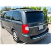 Image 4 : CHRY TOWN & COUNTRY 2011 APP/DUP-T/EXP-ONLY DON