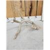 Image 3 : 4 Point Whitetail Shed Antler With Droptine