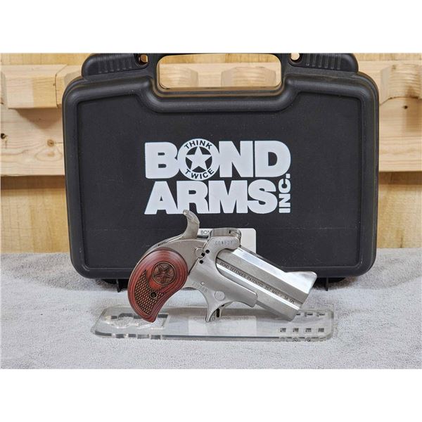 Bond Arms Cowboy Defender. 357 Mag / .38 Spl 2 Shot Derringer Pistol