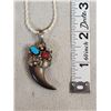 Image 2 : Native American Style Black Bear Claw Necklace