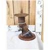 Image 2 : African Cape Buffalo Hoof Change Tray Taxidermy