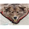 Image 9 : Canadian Wolf Rug Taxidermy