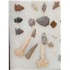 Image 5 : Collection Of 28 Arrowheads Native American Artifact