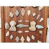 Image 3 : Collection Of 33 Stone Arrowheads & Tools Native American Artifacts