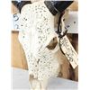 Image 4 : Hand Carved Zebu Skull Taxidermy