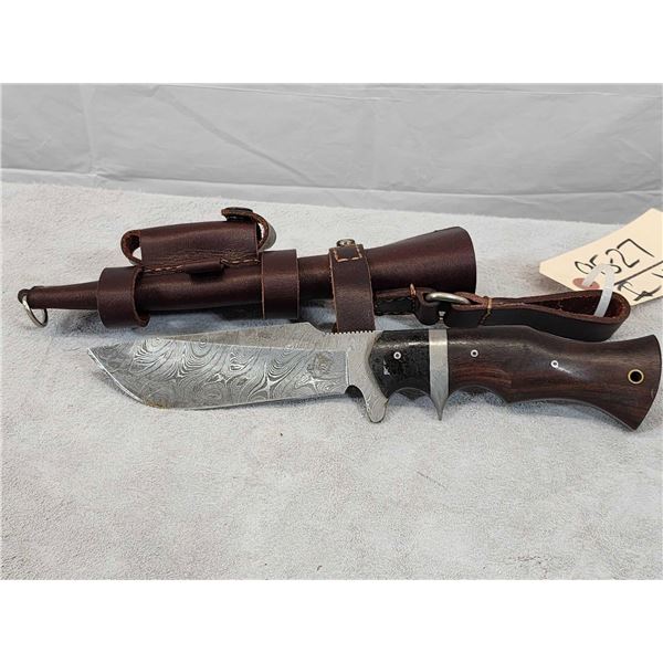 5 1/2" Fixed Blade Hand Made Damascus Knife