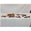 Image 1 : Collection Of 8 Vintage Fixed Blade Knives