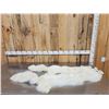 Image 2 : 2 White Ranch Fox Soft Tanned Furs Taxidermy