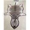 Image 1 : Zebra Rug Taxidermy