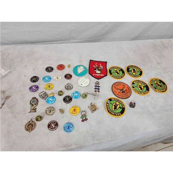 Collection Of Vintage Wisconsin Bow Hunters Memorabilia