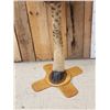 Image 6 : Giraffe Leg Pub Height Table