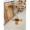 Image 7 : Giraffe Leg Pub Height Table