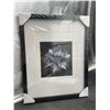 Image 1 : Frameworks 8" x 10" Black Picture Frame