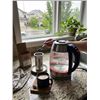 Image 1 : Chefman Dual Glass 1.7L Cool-Touch Kettle