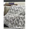 Image 4 : French Connection Plush Throw Blanket