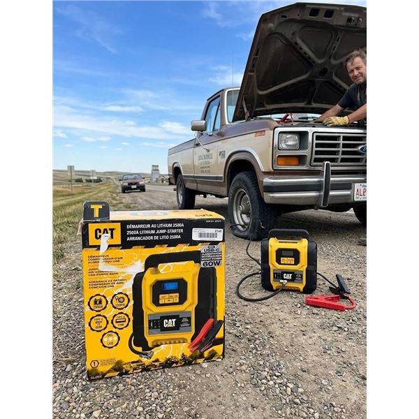 CAT 2500A Lithium Jump-Starter and Power Bank
