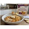 Image 1 : Crunchmaster Rice Crackers Toasted Sesame & 4