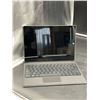 Image 4 : Microsoft Surface Tablet with Keyboard