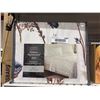 Image 2 : COMFY Bamboo World 4 Pc King Sheet Set *Print May Vary*