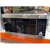 Image 2 : Galanz 1.3 Cu. Ft. ExpressWave Microwave